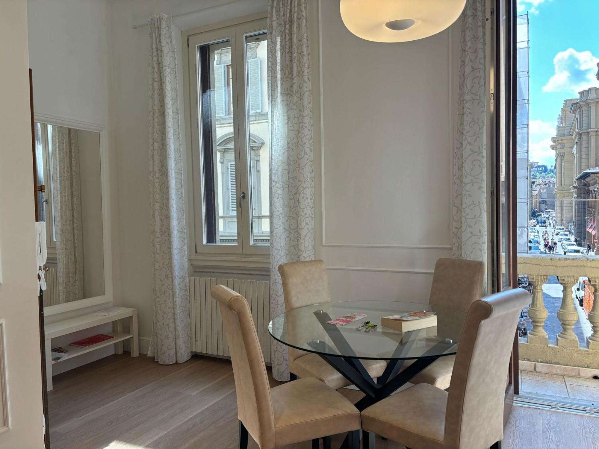Apartment Charm *
